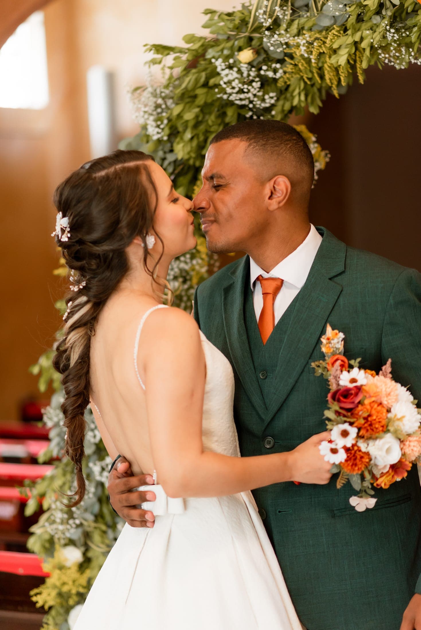 Retrato íntimo de Aline e Leonardo no dia do casamento